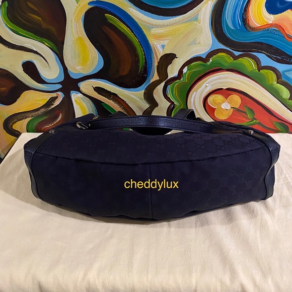 🖤🖤🖤Authentic Gucci Black Bag - Picture 4 of 13